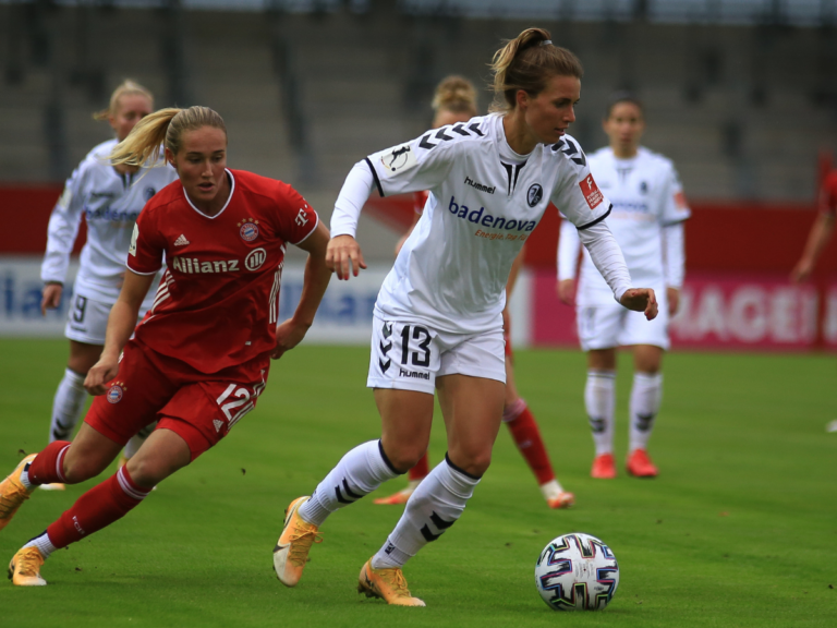 Futebol Feminino: A Ascensão e os Desafios